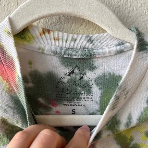 Teton Gravity Research Grateful Dead Tie Dye Long Sleeve Rose Graphic Tee Shirt - Picture 5 of 5